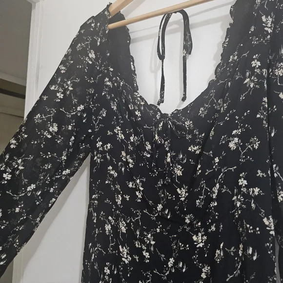 Reformation Black Remi Mini Dress - Picture 5 of 9